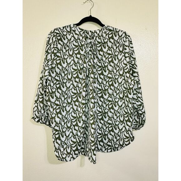 Jach's Girlfriend Women's V-Neck Career Blouse Green Size M 3/4 Sleeves - Picture 3 of 4